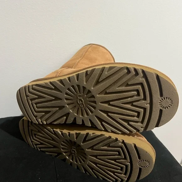 Women’s ugg boots - Picture 4 of 5